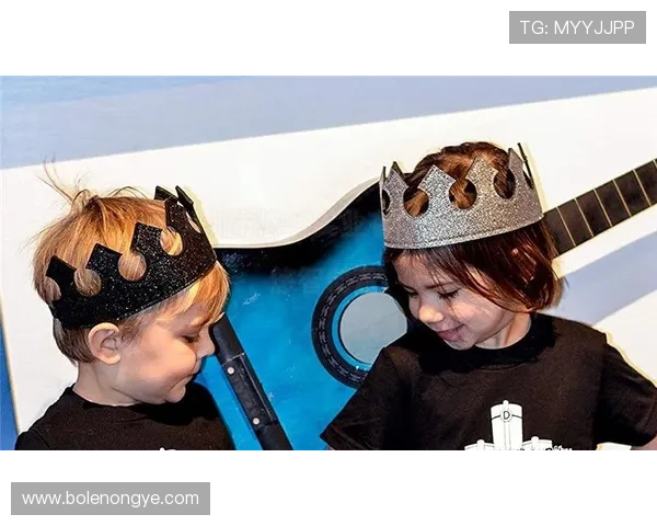 皇冠王冠的设计灵感来源与现代创新元素融合探索